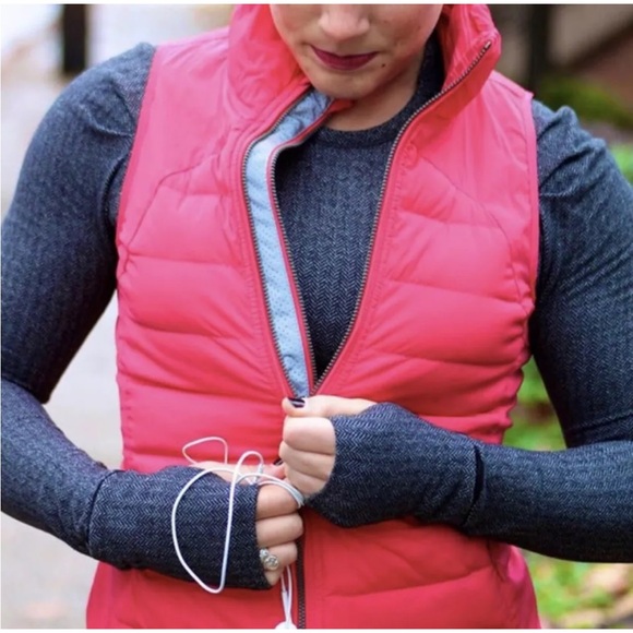 Lululemon fluffed up Hot Pink Puffer Vest size 6 - Picture 1 of 11